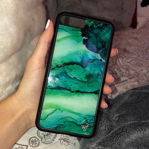 Wildflowers Accessories - Wildflower Emerald stone iPhone 6/7/8 Plus Case